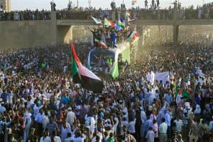 عائلات “شهداء الثورة” في السودان تطالب بالعدالة