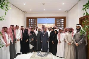 وزير الخارجية يستقبل دارسين بمعهد الفيصل الدبلوماسي