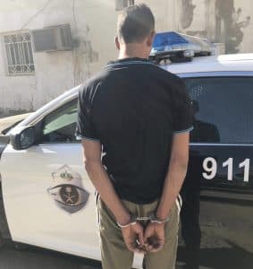 الإطاحة بلص حافلات طالبات مكة قبيل هروبه خارج المملكة