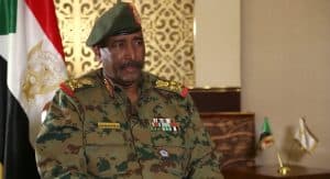 القيادة السودانية تُعلن عودة الحياة إلى طبيعتها بعد القضاء على التمرد في الخرطوم