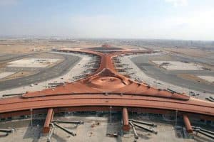 الطيران المدني تصدر بياناً بشأن مواقف مطار الملك عبدالعزيز الجديد