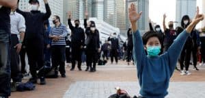الصين تكشف عن 17 حالة إصابة بالفيروس الجديد