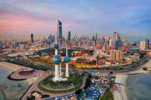 الكويت: تعطيل المدارس والجامعات والكليات العسكرية لمدة أسبوعين