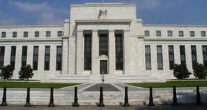 الاحتياطي الأمريكي يخفض سعر الفائدة نصف نقطة مئوية