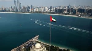 الإمارات تعلق دخول مواطني مجلس التعاون حتى اعتماد آلية الفحص المسبق