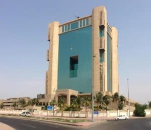 أمانة جدة تغلق مركزين للتسوق لوجود حالتي إصابة مؤكدة بكورونا