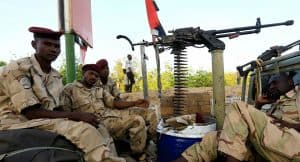 الجيش السوداني يغلق محيط المنطقة المحاذية لمقر القيادة العامة