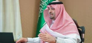 أمير الحدود الشمالية يلتقي الداعمين لمبادرة “عينين برأس” عبر الإتصال المرئي