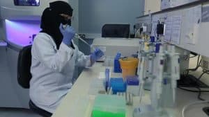 دراسة العوامل الجينية المؤدية إلى اختلاف شدة الإصابات بكورونا بين السعوديين