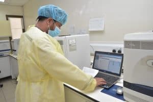 عمانُ تسجل 157 إصابة جديدة بفيروس كورونا
