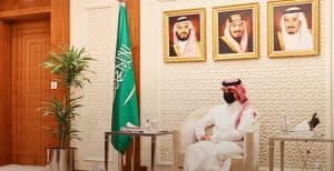 وزير الخارجية يستعرض مع نظيره العراقي سبل تعزيز العلاقات بين البلدين