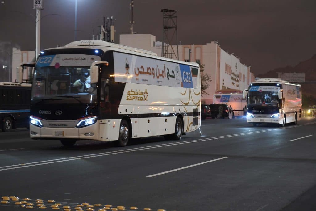 DST_1381784_1974710_202007302030231350 حج 1441 من عرفات إلى مزدلفة