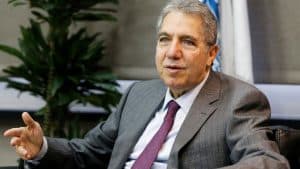 وزير المالية اللبناني يقدم استقالته