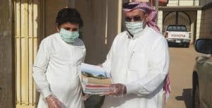 إيصال المقررات الدراسية إلى منازل الطلاب في وادي الدواسر
