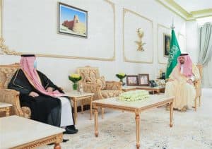 أمير الحدود الشمالية يلتقي مدير فرع ديوان المحاسبة بالمنطقة