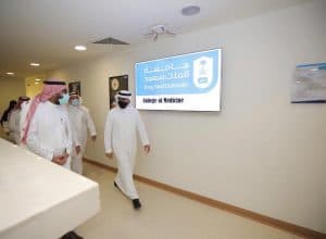 رئيس جامعة الملك سعود يتفقد بدء الدراسة بالكليات