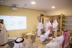 تعليم الرياض تواصل متابعة التعليم الإلكتروني ومراجعة نواتجه