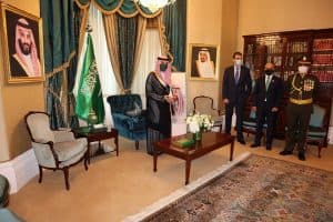 السفير السعودي في بريطانيا يقيم احتفالا بمناسبة اليوم الوطني الـ90