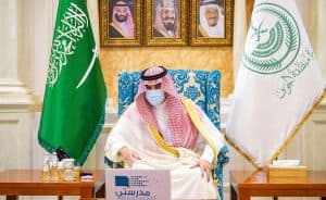 أمير الجوف يشارك الطلاب دروسهم عبر منصة “مدرستي”
