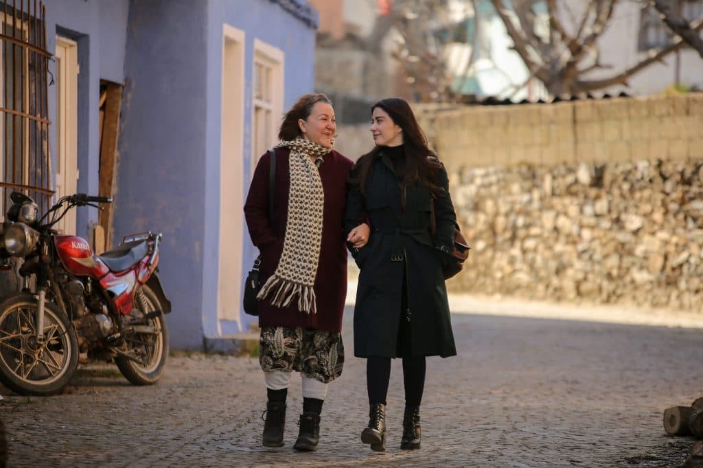 Sumru Yavrucuk ve Özge Gürel IMG_7387