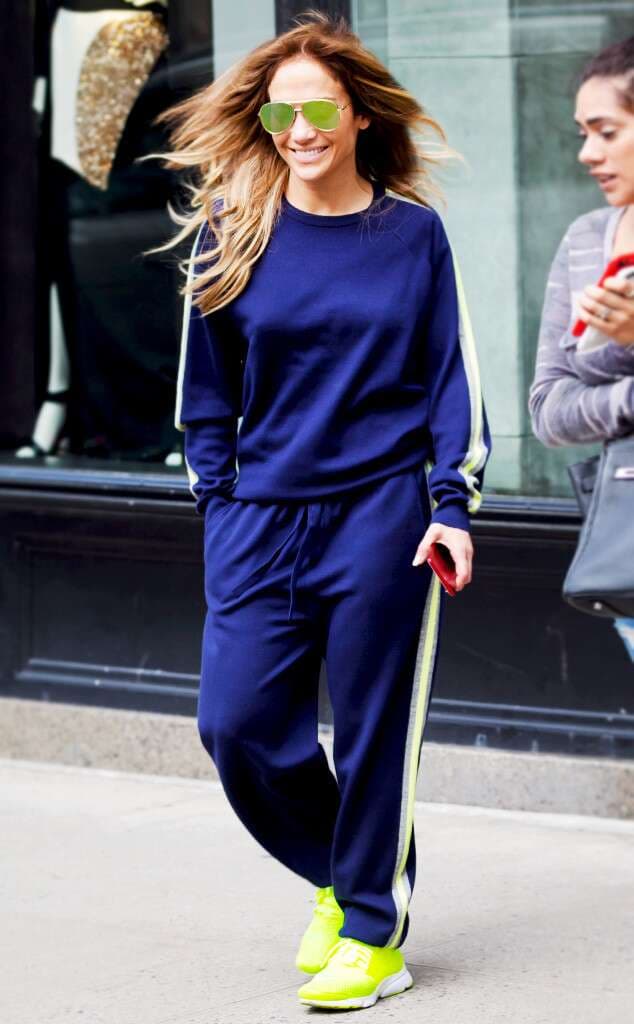 rs_634x1024-170524084113-634.Jennifer-Lopez-100-dollar-tracksuit.jl.052417