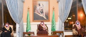 أمير تبوك يستقبل المواطنين في اللقاء الأسبوعي