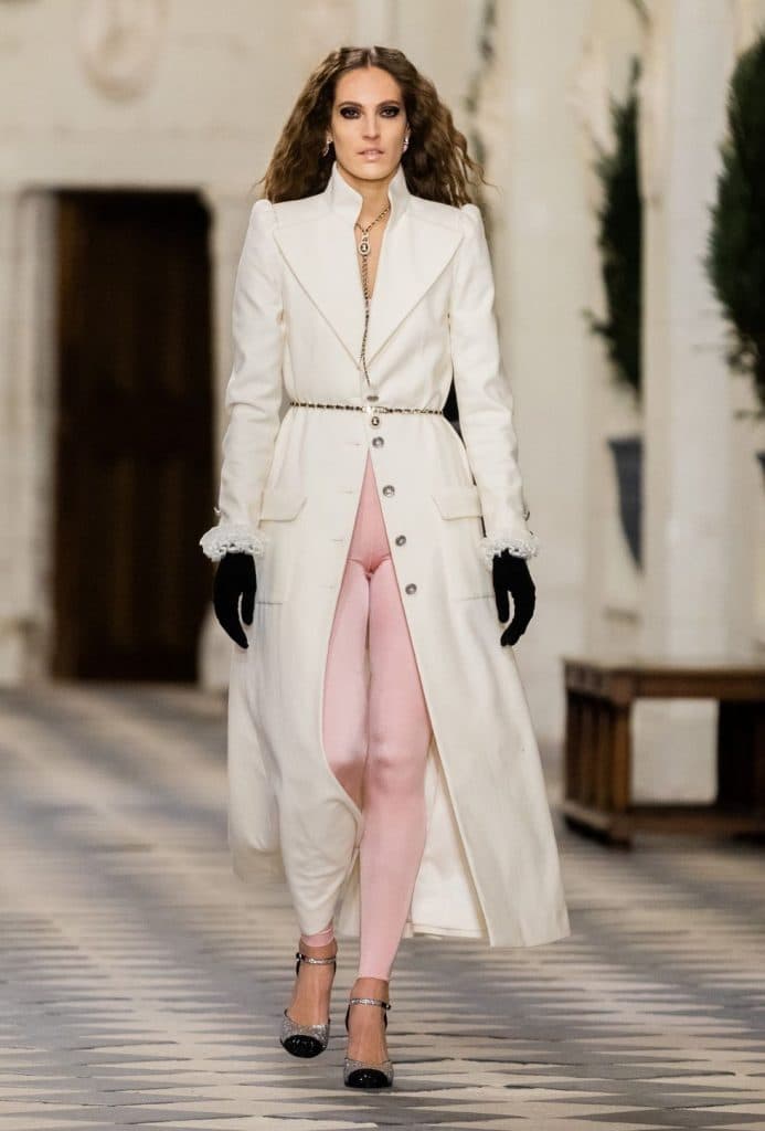 chanel-metiers-20-21-45-look-045-1607025716