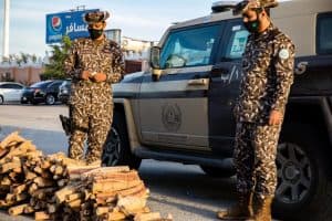 ضبط 46 مخالفاً لنظام المراعي بحوزتهم 17 طناً من الحطب المحلي