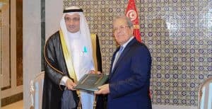 سفير المملكة لدى تونس يسلم نسخة من أوراق اعتماده لوزير الخارجية التونسي