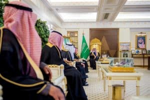 أمير القصيم يستقبل رئيس أهالي مركز دخنة