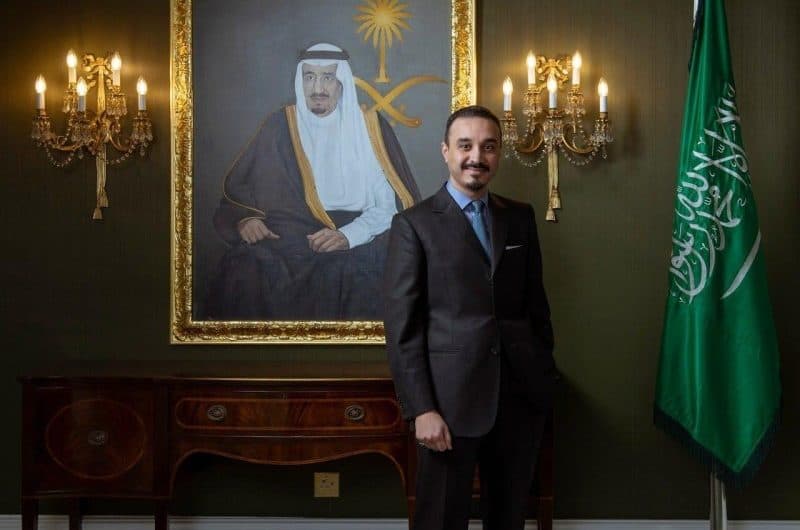 سفير خادم الحرمين الشريفين لدى المملكة المتحدة الأمير خالد بن بندر بن سلطان
