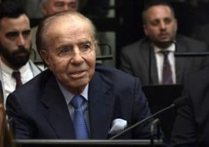 وفاة رئيس الأرجنتين الاسبق كارلوس منعم عن 90 عاما