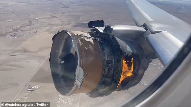 39557934-9283741-Video_recorded_by_passengers_aboard_Flight_UA328_which_was_carry-a-7_1613918692844