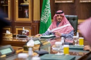 وزير الداخلية يهنىء القيادة بمناسبة نجاح العملية الجراحية التي أجريت لولي العهد
