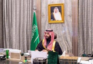 ولي العهد يتلقى اتصالين من رئيسي الوزراء والبرلمان في العراق