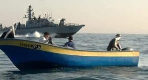 استشهاد 3 صيادين فلسطينيين جراء قصف إسرائيلي استهدف مراكبهم