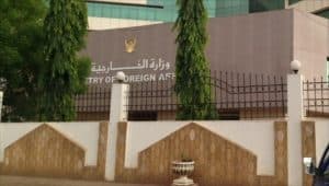 السودان تستنكر بشدة مواصلة الحوثي استهداف المدنيين بالمملكة