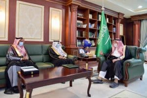 أمير جازان يستقبل أمين عام مجلس شباب المنطقة