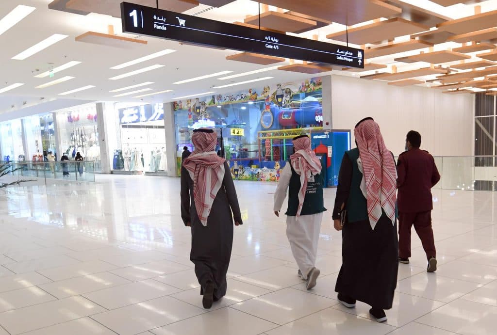 جولات رقابية لفرق التجارة بعسير للتأكد من الإجراءات الاحترازية 2