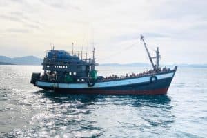 مقتل 20 شخصا في غرق عبارة ببنغلادش