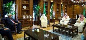 الجبير يستقبل المبعوث البريطاني للخليج العربي