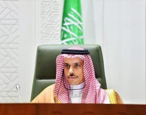 الأمير فيصل بن فرحان يتلقى اتصالين من وزيري خارجية ألمانيا وفرنسا