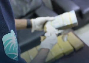 إحباط تهريب أكثر من مليوني ريال في منفذ بري
