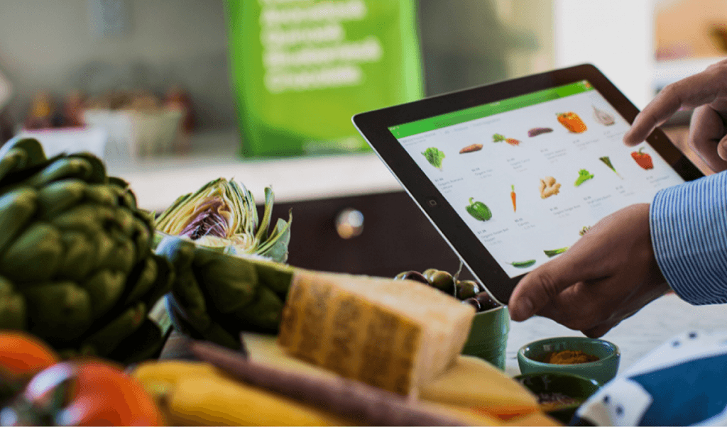 Online_grocery_shopping_tablet_1