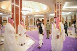 ولي العهد ورئيس وزراء باكستان يوقعان اتفاق إنشاء مجلس التنسيق السعودي الباكستاني