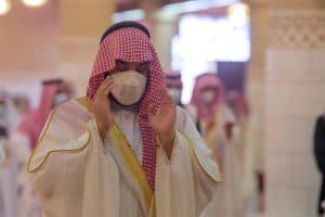 سمو ولي العهد يؤدي صلاة عيد الفطر المبارك في جامع الإمام تركي بن عبدالله بالرياض