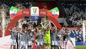 يوفنتوس يتوج بكأس إيطاليا بفوزه على أتالانتا