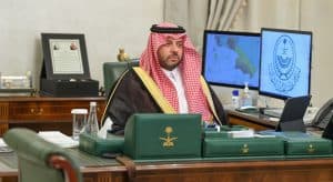 أمير الحدود الشمالية يرأس اجتماعاً لبحث أسباب انقطاع الكهرباء عن رفحاء
