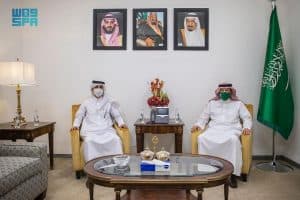 وزير الخارجية يتلقى رسالة خطية من نظيره القطري