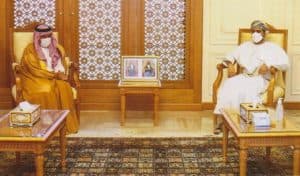 سفير المملكة لدى سلطنة عمان يلتقي وزير التجارة والصناعة العماني